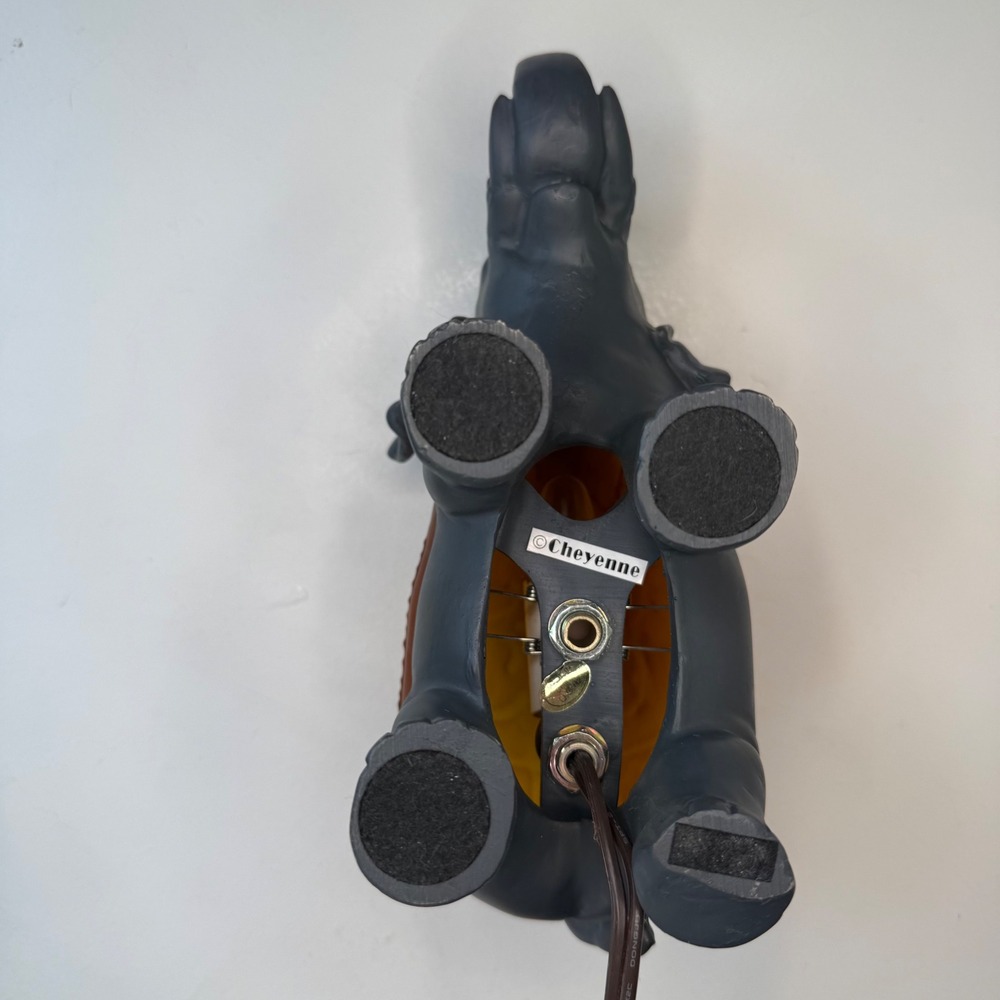 VTG Elephant Accent Lamp Grey Amber Slag Glass Trunk Up Cheyenne Night Light - Picture 6 of 12